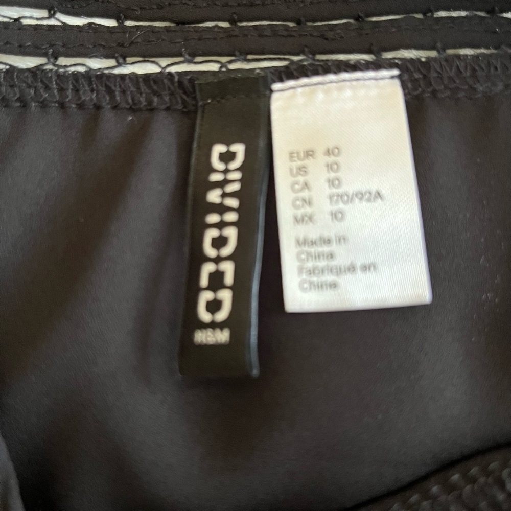 Divided Blouse - Picture 4 of 7